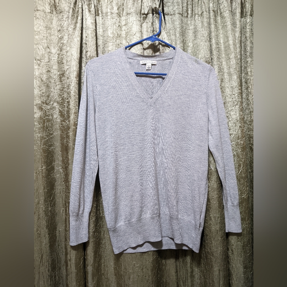 3 for 20$/Banana republic sweater.